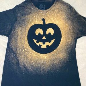Halloween Jack o-Lantern bleached T-shirt- large